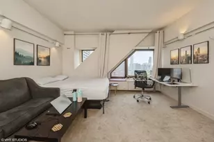 175 E Delaware Pl, Chicago, IL 60611 - Photo 3