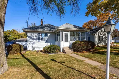 3117 25th Avenue, Rock Island, IL 61201 - Photo 3