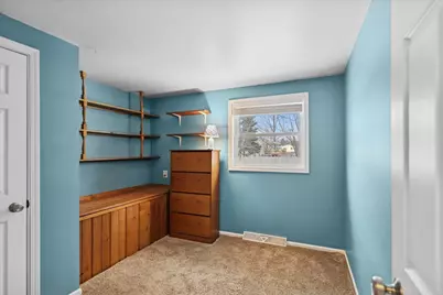 2309 Greenbriar Lane, Lindenhurst, IL 60046 - Photo 15