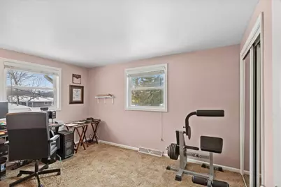 2309 Greenbriar Lane, Lindenhurst, IL 60046 - Photo 17