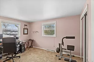 2309 Greenbriar Ln, Lindenhurst, IL 60046 - Photo 17