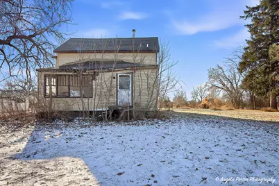 1001 W Broadway Street, McHenry, IL 60051 - Photo 3