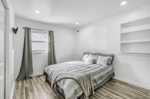 290 Oakwood Dr, Antioch, IL 60002 - Photo 11