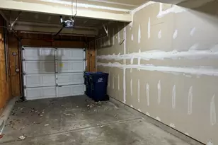 2711 Odlum Dr, Schaumburg, IL 60194 - Photo 25