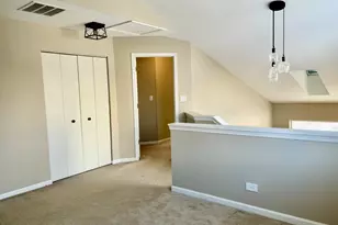 2711 Odlum Dr, Schaumburg, IL 60194 - Photo 15