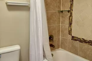 2711 Odlum Dr, Schaumburg, IL 60194 - Photo 19