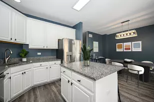 318 S Prospect Ave, Bartlett, IL 60103 - Photo 13