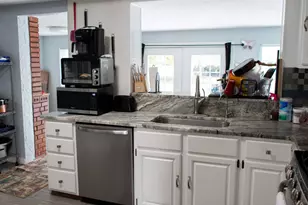 6016 Charles St, Rockford, IL 61108 - Photo 17