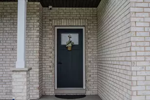 7214 S 78th Ave, Bridgeview, IL 60455 - Photo 3