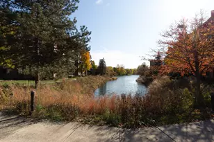 701 Lake Hinsdale Dr, Willowbrook, IL 60527 - Photo 29