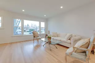 1689 S Elm St, Des Plaines, IL 60018 - Photo 13