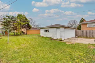 1689 S Elm St, Des Plaines, IL 60018 - Photo 25