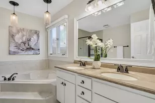 7437 Bittersweet Dr, Gurnee, IL 60031 - Photo 35