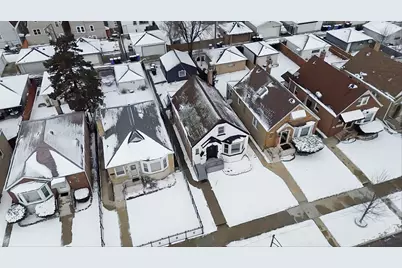 4840 W Waveland Avenue, Chicago, IL 60641 - Photo 37