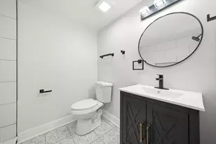 4840 W Waveland Ave, Chicago, IL 60641 - Photo 13