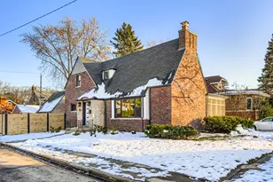 9001 S Claremont Ave, Chicago, IL 60643 - Photo 3