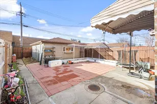 4554 S Harding Ave, Chicago, IL 60632 - Photo 21