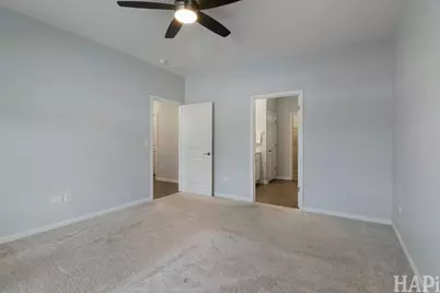 1058 Honey Locust Drive, Crystal Lake, IL 60012 - Photo 17