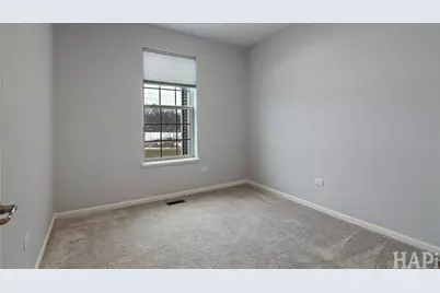 1058 Honey Locust Drive, Crystal Lake, IL 60012 - Photo 21