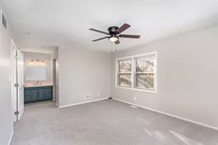 355 Crestwood Ct, Algonquin, IL 60102 - Photo 15