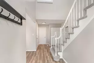 355 Crestwood Ct, Algonquin, IL 60102 - Photo 3