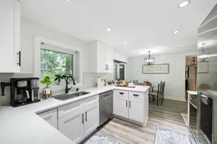 320 Pochet Ln, Schaumburg, IL 60193 - Photo 11