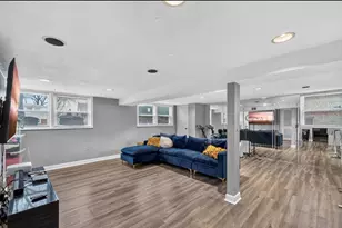 350 Carey Ct, Chicago Heights, IL 60411 - Photo 5