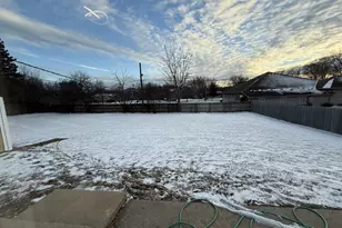 12707 W Graves Ave, Beach Park, IL 60087 - Photo 15