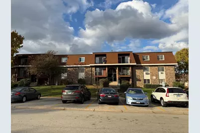 600 Mesa Drive #104, Hoffman Estates, IL 60169 - Photo 1