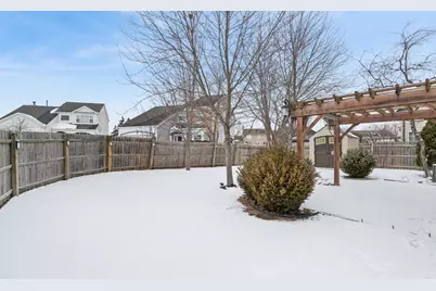 220 Pinehurst Drive, Mundelein, IL 60060 - Photo 17