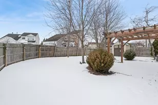 220 Pinehurst Dr, Mundelein, IL 60060 - Photo 17