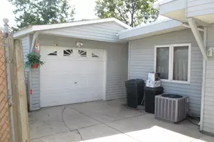 4325 W 99th Pl, Oak Lawn, IL 60453 - Photo 3