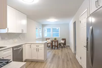 11 S Alfred Avenue, Elgin, IL 60123 - Photo 5