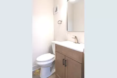 11 S Alfred Avenue, Elgin, IL 60123 - Photo 7