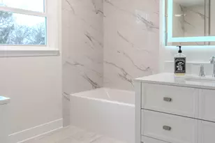 11 S Alfred Ave, Elgin, IL 60123 - Photo 11