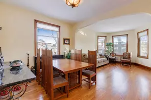 109 S Grove Ave, Oak Park, IL 60302 - Photo 3