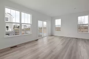 541 Wolverine Dr, Aurora, IL 60502 - Photo 13