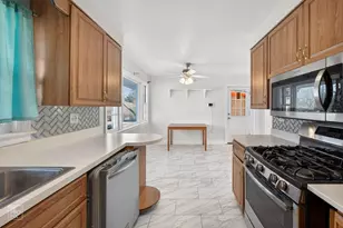 304 E Golf Rd, Mount Prospect, IL 60056 - Photo 5