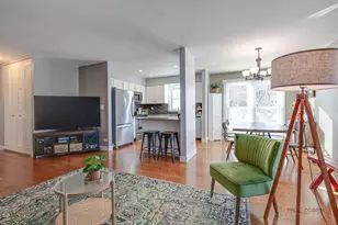 737 Garfield Ave, Libertyville, IL 60048 - Photo 7