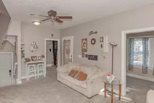 2330 38th St, Rock Island, IL 61201 - Photo 3