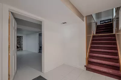 499 Longcommon Road, Riverside, IL 60546 - Photo 17