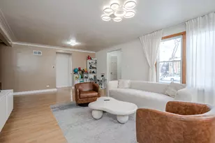 499 Longcommon Rd, Riverside, IL 60546 - Photo 7