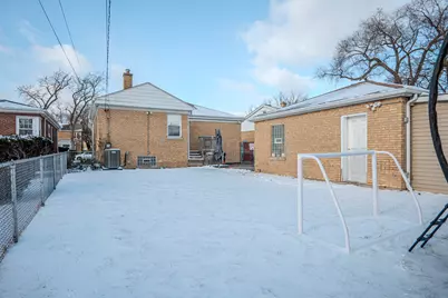 499 Longcommon Road, Riverside, IL 60546 - Photo 35