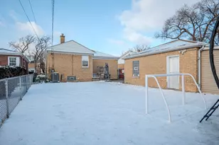 499 Longcommon Rd, Riverside, IL 60546 - Photo 35