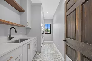 67 Bluff Ave, La Grange, IL 60525 - Photo 13