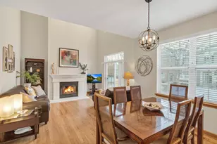 171 Shaftesbury St, Carol Stream, IL 60188 - Photo 7