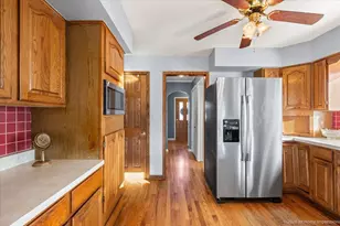 2517 W 107th St, Chicago, IL 60655 - Photo 9