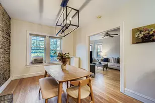 539 W Addison St, Chicago, IL 60613 - Photo 11