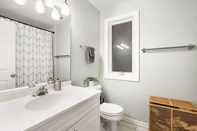 1431 N Bosworth Avenue #2, Chicago, IL 60642 - Photo 13