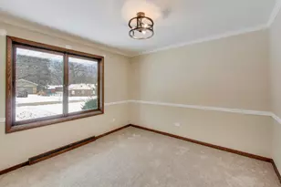 12111 S 68th Ct, Palos Heights, IL 60463 - Photo 5